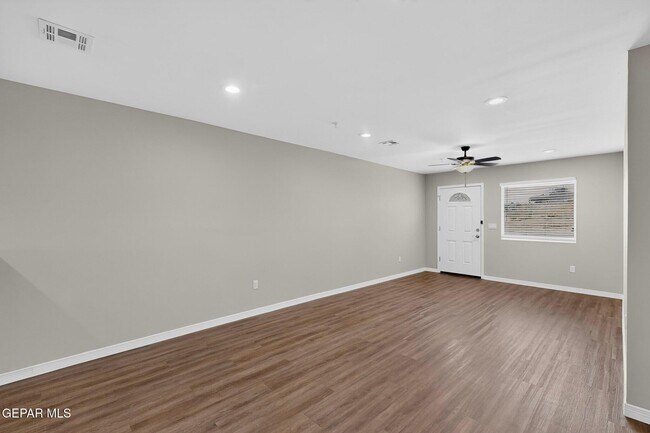 Building Photo - 1483 O Sullivan Dr