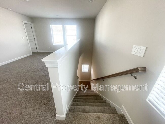 Building Photo - 671 Cozy Blf Rd