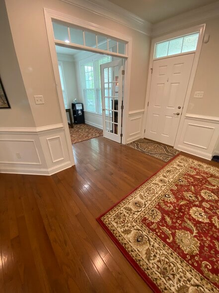 Entrance - 1709 Stevensan Dr