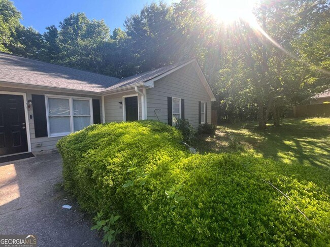 Building Photo - 160 Fair Oaks Dr