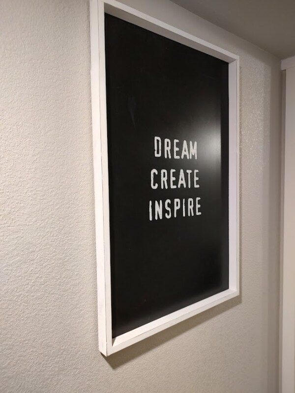 Building Photo - 111 S Meldrum St