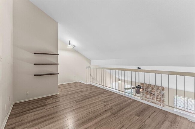 Building Photo - 2100 Kipling Dr