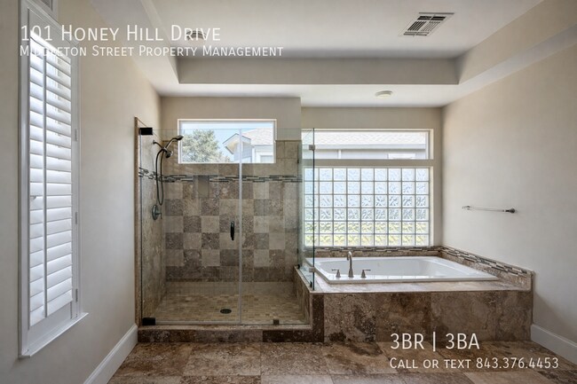 Building Photo - 101 Honey Hill Dr