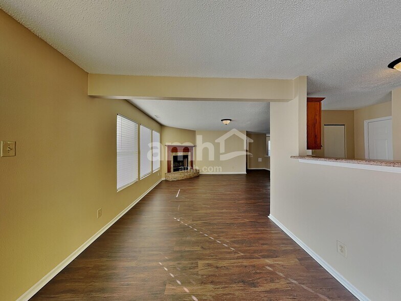 Building Photo - 1545 Fortner Dr