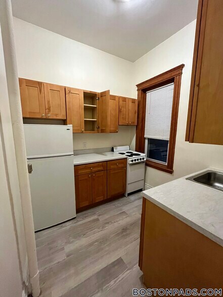 Primary Photo - 27 Park Dr
