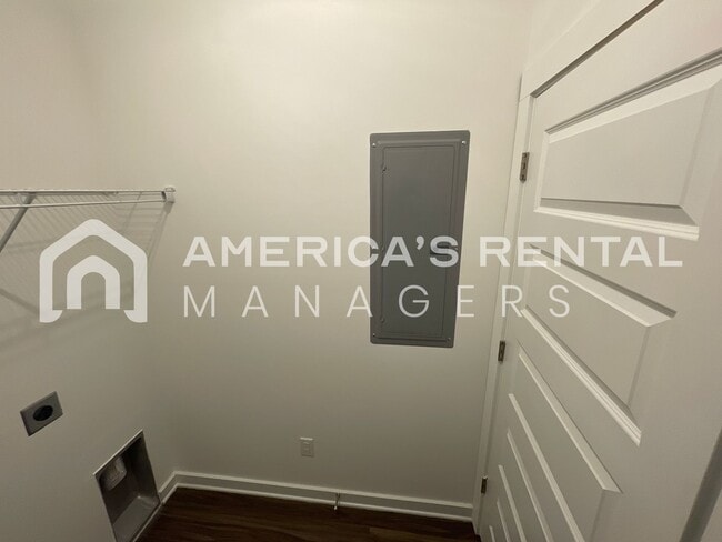 Building Photo - Home for Rent in Oak Grove, AL!!! Available to View Now!