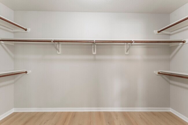 Building Photo - 99 E Foxbriar Forest Cir