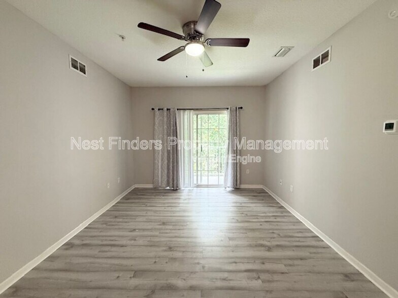 Building Photo - 8235 Lobster Bay Ct