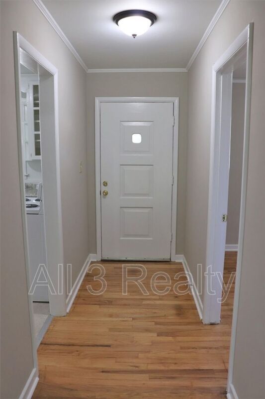 Building Photo - 939 Green Ridge Ct