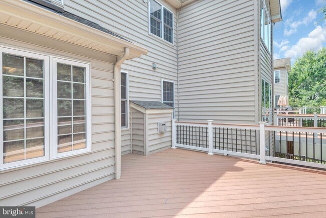 Building Photo - 4238 Chariot Way