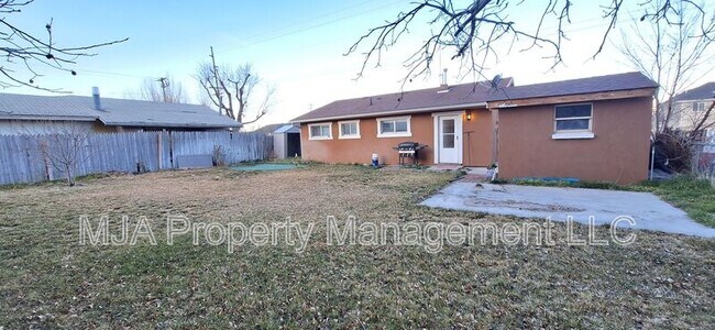 Building Photo - 460 N 1200 W