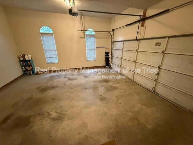 Building Photo - 4210 Shoal Creek Dr