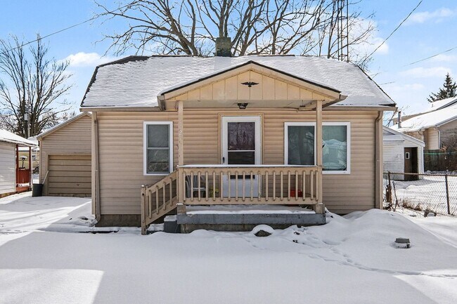 Building Photo - CARMAN SCHOOLS -Near Baker College