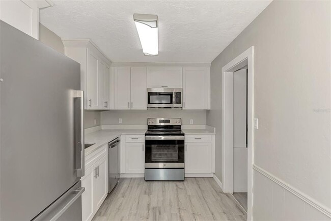 Building Photo - 1891 Prospect St