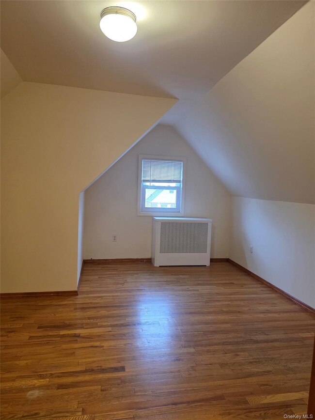 Building Photo - 57-35 Parsons Blvd