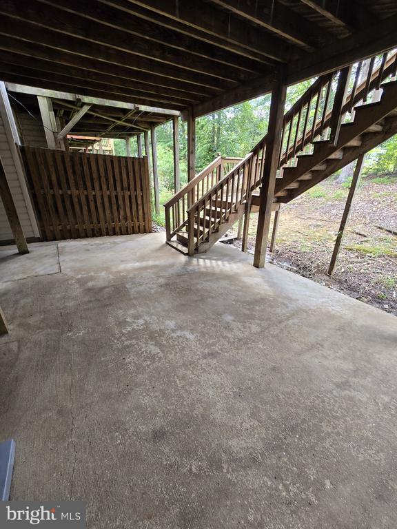 Building Photo - 6328 S Lake Ct