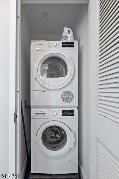 Building Photo - 8100 River Rd