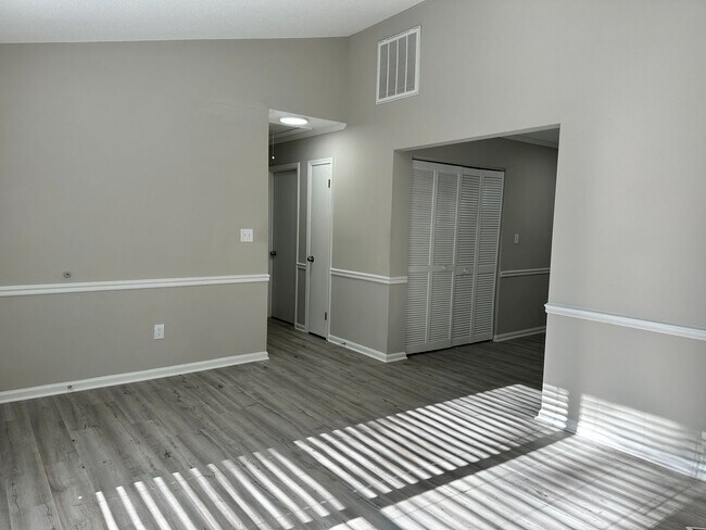 Building Photo - 4917 Pebble Beach Dr