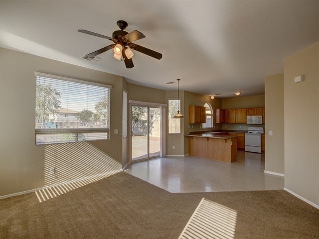 Building Photo - 2656 S 89th Dr