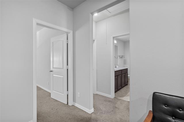 Building Photo - 4704 W Cormorant Dr