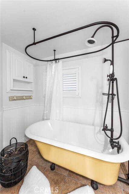 Building Photo - 2371 Spring Oak Dr