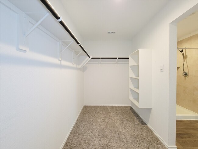 Building Photo - 14741 Hazel Br Dr