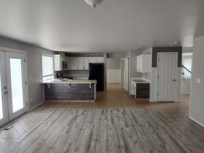 Building Photo - 4211 Holland Ln