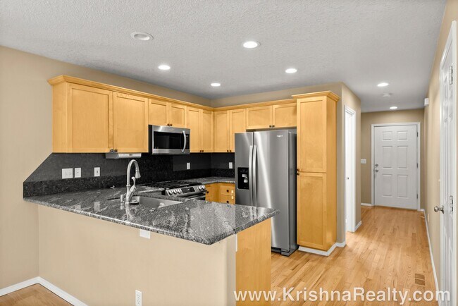 Building Photo - Beautiful  3BD* 2.5 BA* Single Family Home...