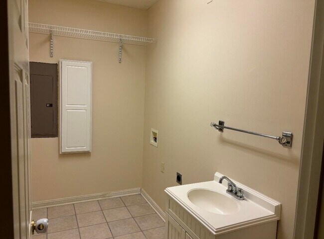 Building Photo - 1507 Cross Breeze Ct