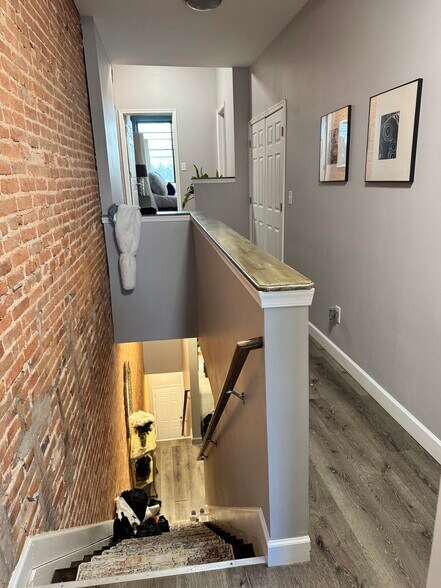 Building Photo - 515 Mosher St