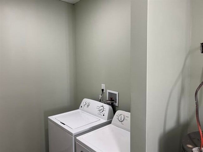 Building Photo - Questions pleas contact Joshua LaFever 501...