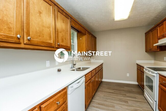 Building Photo - 3 Bedroom Pet-Friendly Home in Gainesville, GA with Main Street Renewal