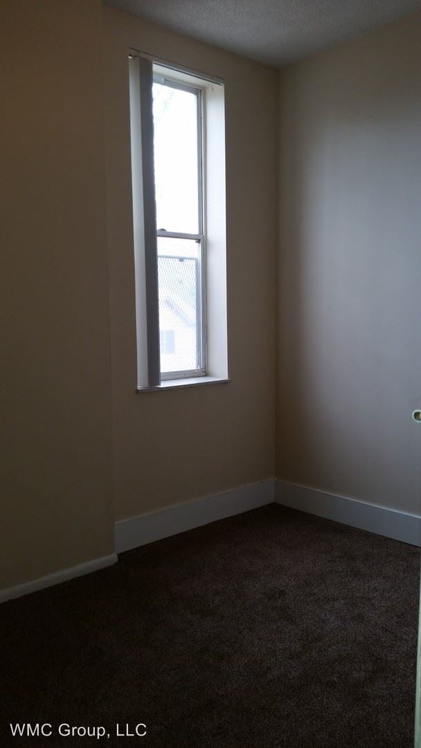Building Photo - 2122 Sinton Ave
