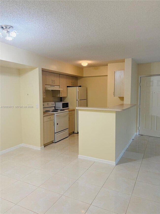 Building Photo - 631 SW 111th Ln