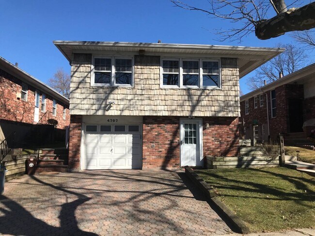 Building Photo - 47-07 Overbrook St