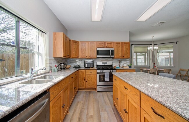 Building Photo - 6522 Everhill Cir