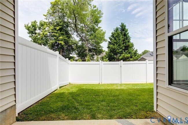 Building Photo - 8198 Marley Dr