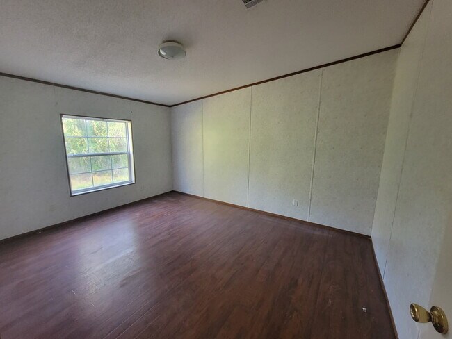 Building Photo - 4541 Deer Run Rd