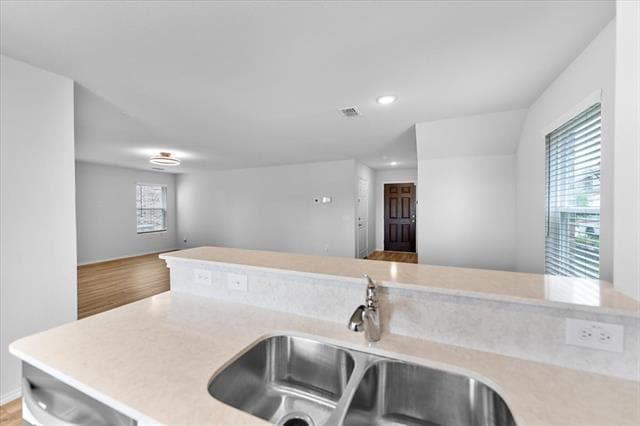 Building Photo - 445 Grenada Lk Dr