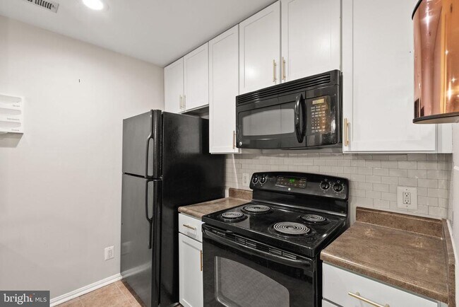 Building Photo - 10302 Appalachian Cir