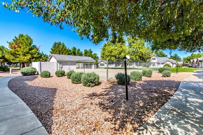 Building Photo - Welcome home to this charming 2-bedroom, 2-bath residence in the heart of Chandler!