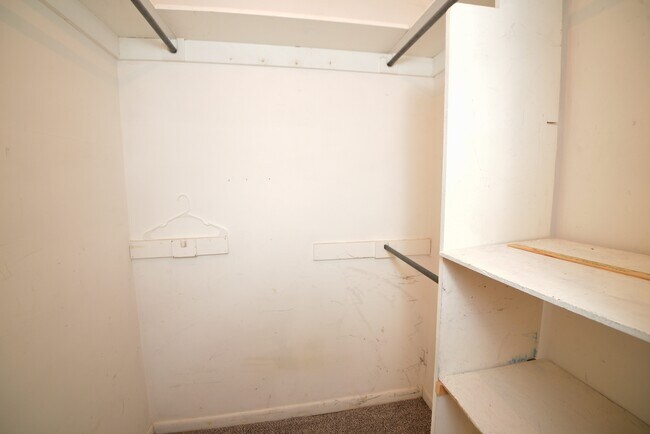 Building Photo - 1608 S 1st Pl