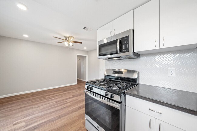 Building Photo - 12203 Ryewater Dr