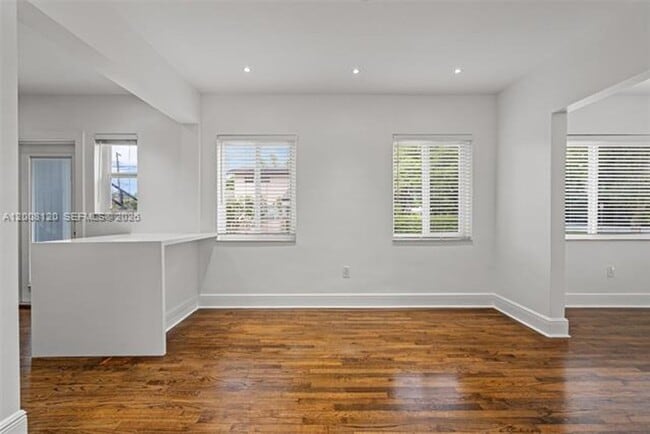 Building Photo - 3500 Ponce de Leon Blvd
