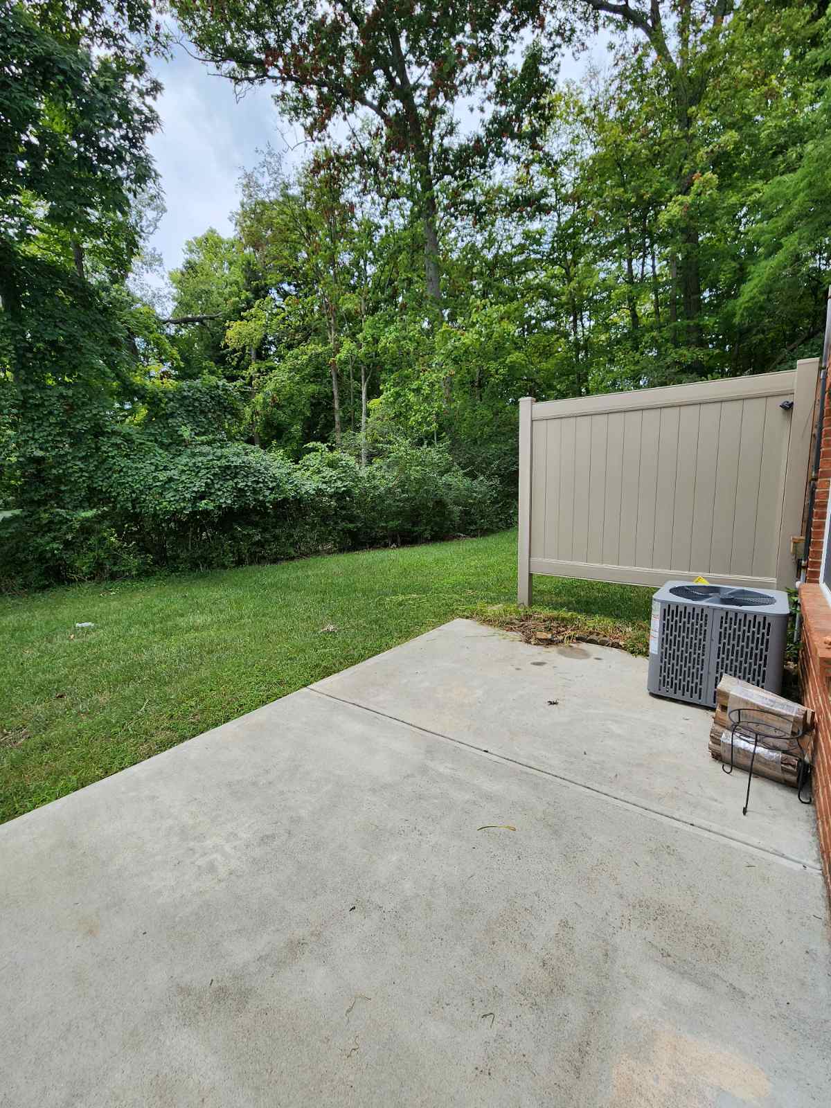 Building Photo - 10555 Montgomery Rd
