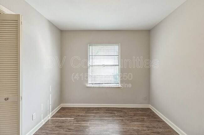 Building Photo - 6419 Belarbor St