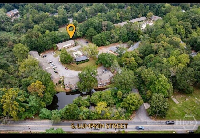 Building Photo - 125 Eaglewood Way