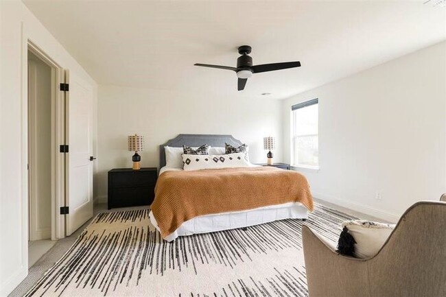 Building Photo - 4 Bedroom 2.5 Bath 2 Car Garage in Quail C...