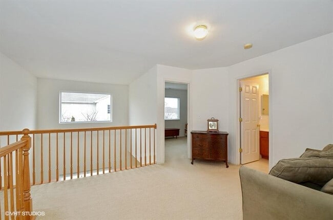 Building Photo - 376 Tower Dr