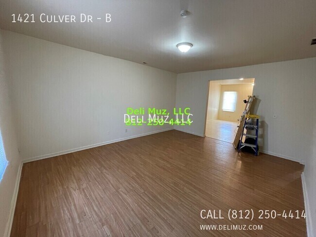 Building Photo - 1421 Culver Dr